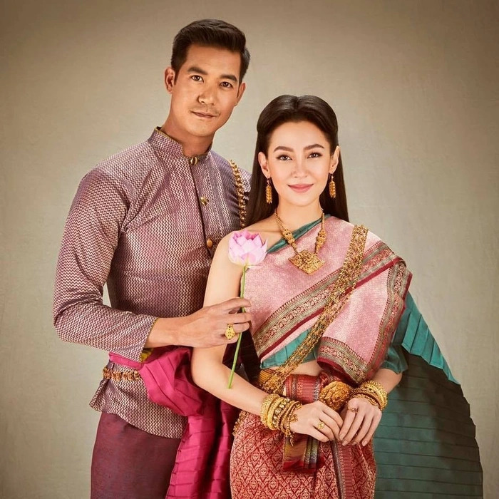 &ldquo;Quốc bảo Th&aacute;i Lan&rdquo; Weir g&acirc;y sốc khi cưới t&igrave;nh mới - Ảnh 4.