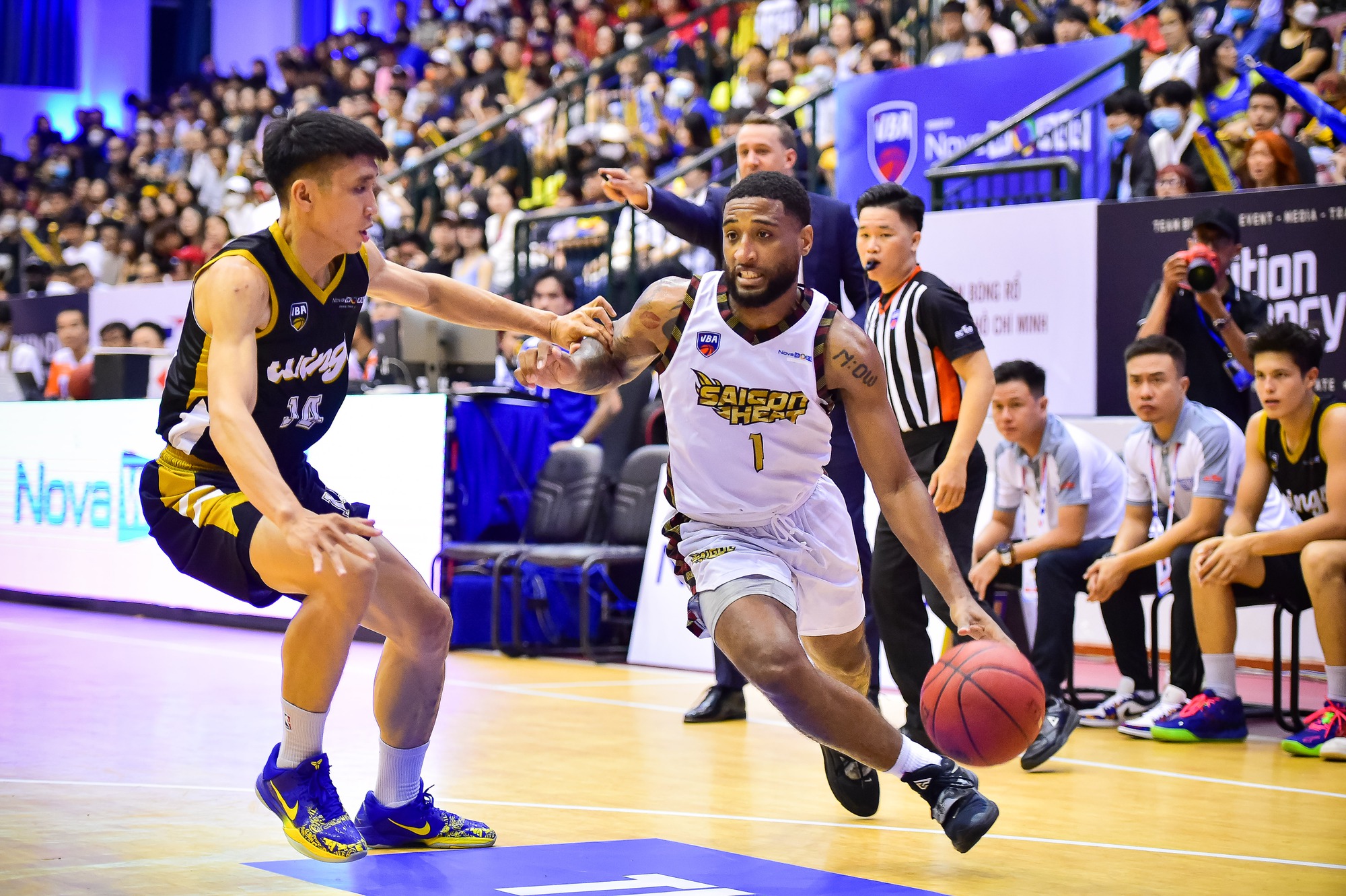 VBA 2022: Saigon Heat độc chiếm ngôi đầu
