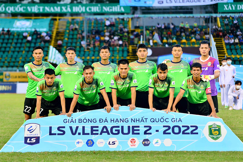 Trọng tài lại bị "nhắc tên" trong trận đấu ở Giải Hạng nhất quốc gia 2022