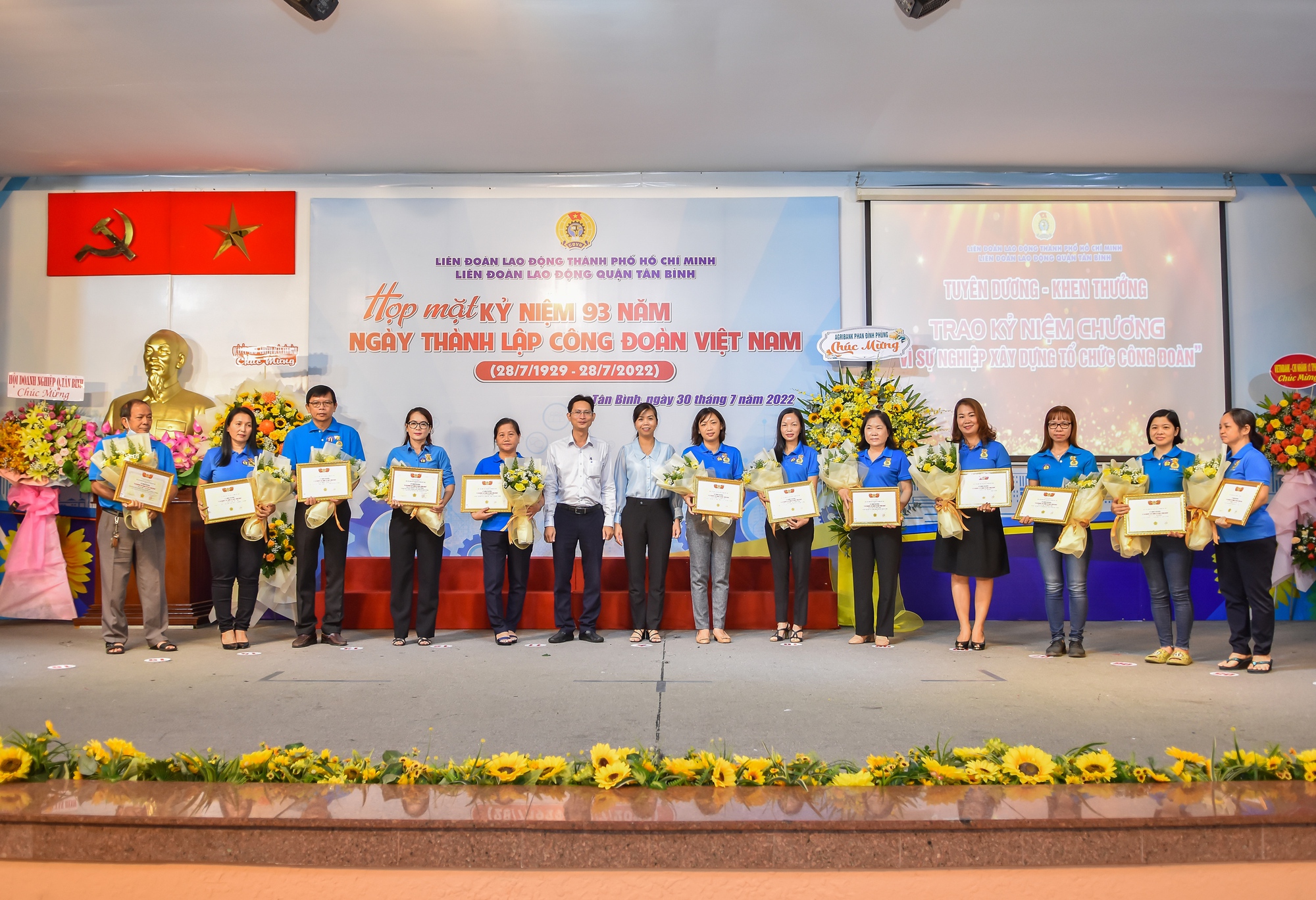 Nhiều hoạt động sôi nổi chào mừng ngày thành lập Công đoàn Việt Nam - Ảnh 7.