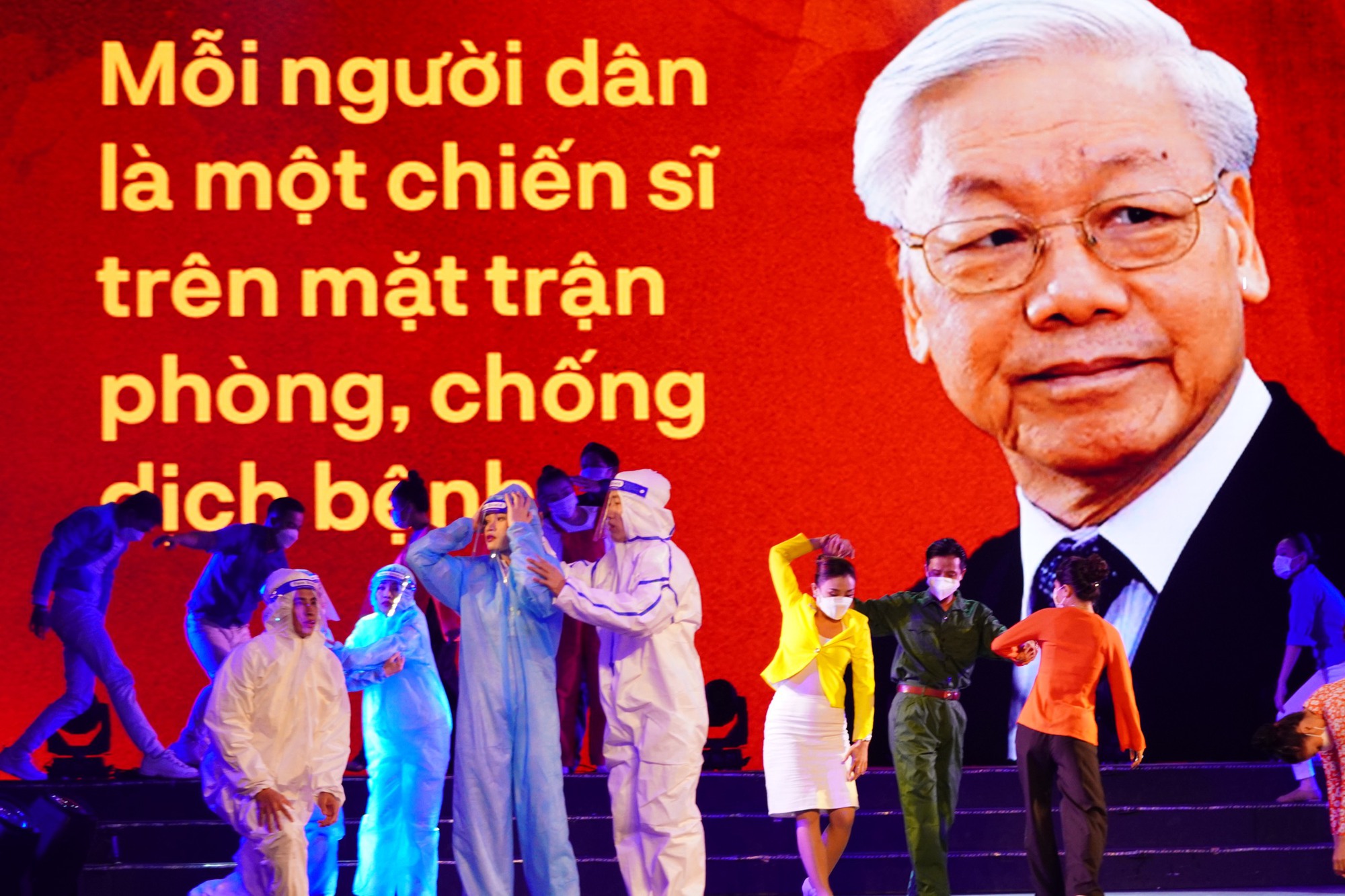 Trao giải thưởng cuộc vận động sáng tác "Chung một niềm tin chiến thắng"