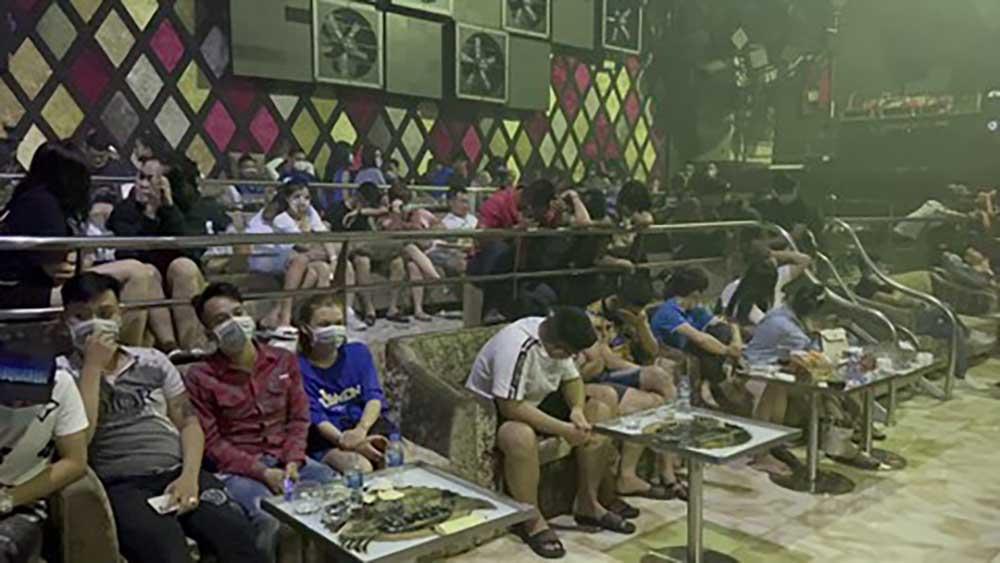 Khởi tố tổng quản lý quán bar Paradise 89 Club