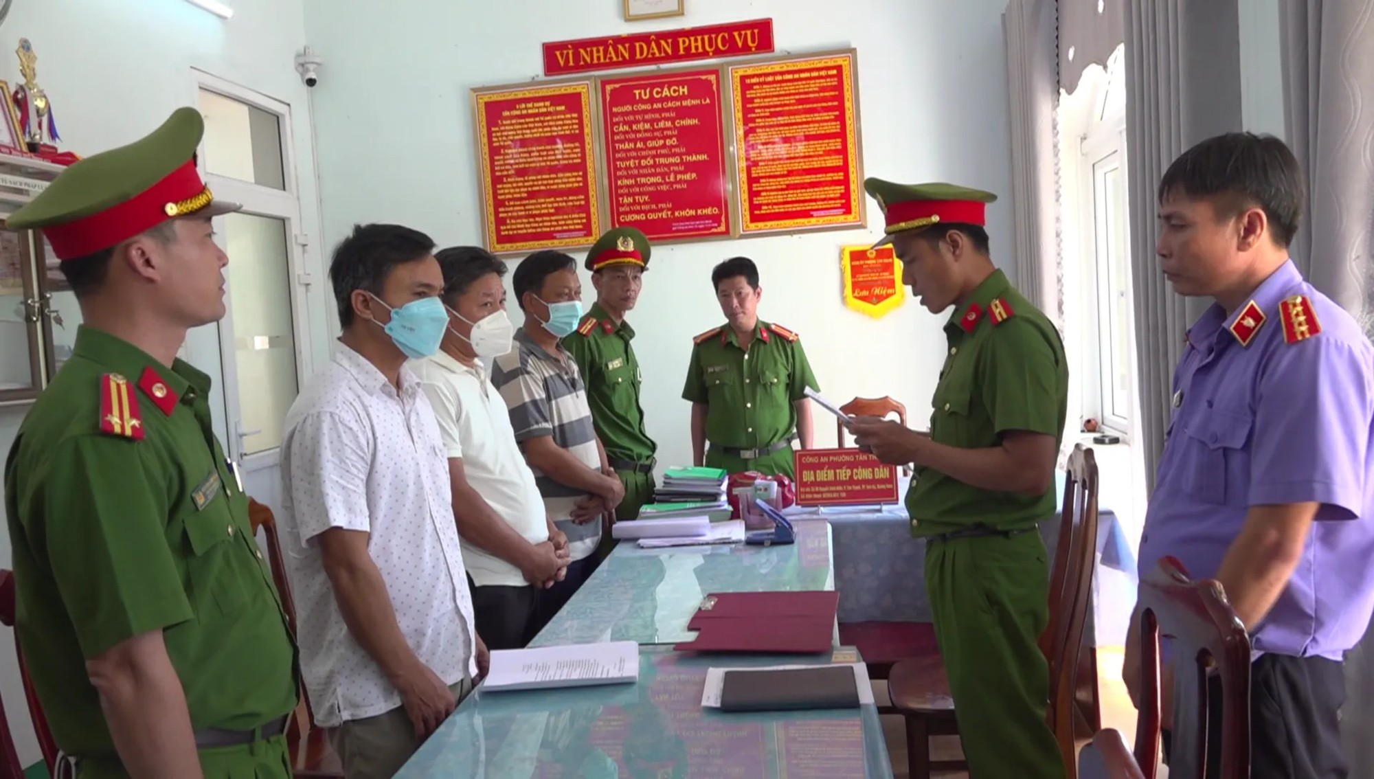 Cựu Chủ tịch xã ở Quảng Nam và 2 giám đốc doanh nghiệp bị bắt