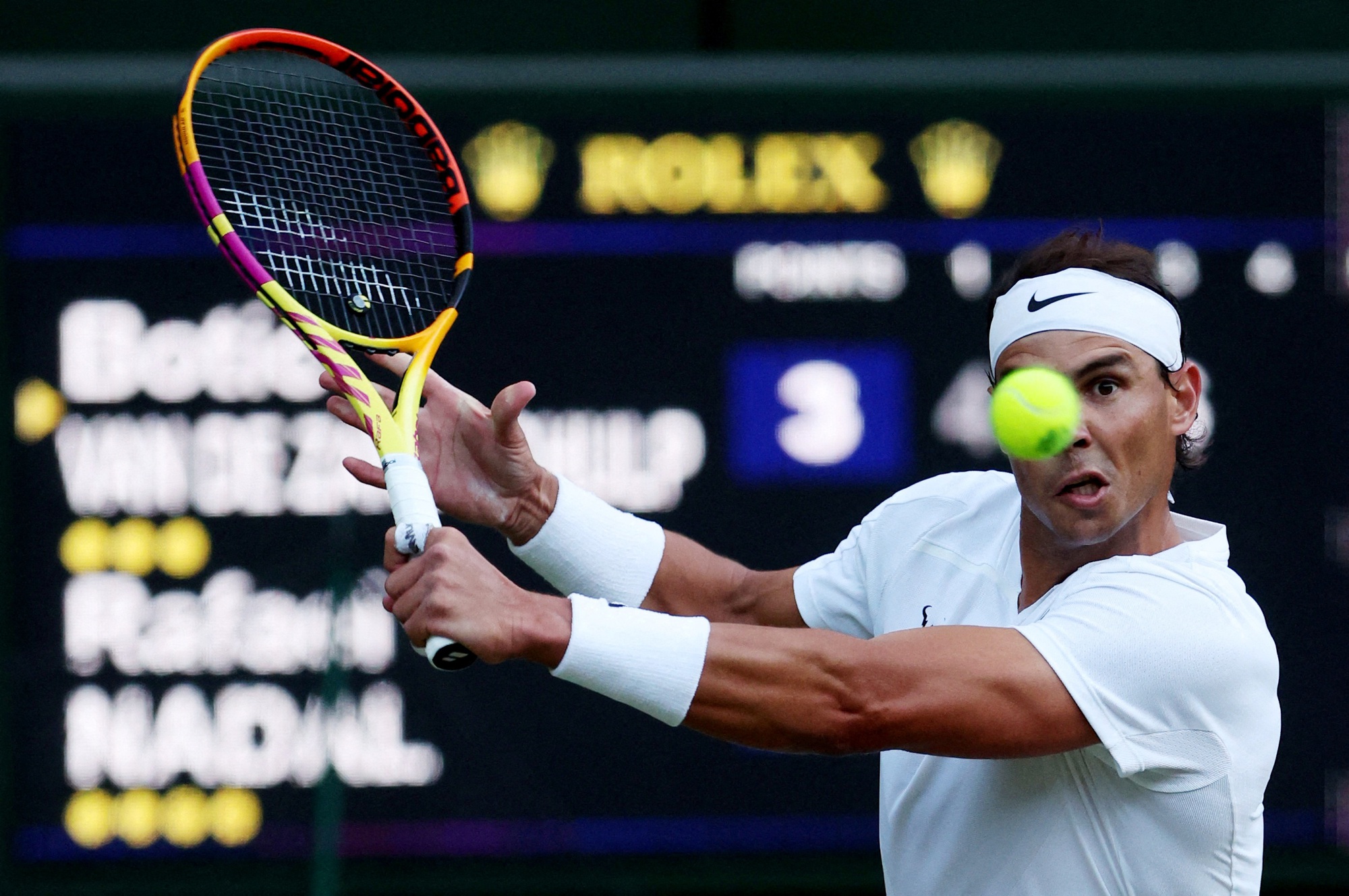 Nadal t&aacute;i đấu m&aacute;y bắn b&oacute;ng người Mỹ ở tứ kết Wimbledon 2022 - Ảnh 1.