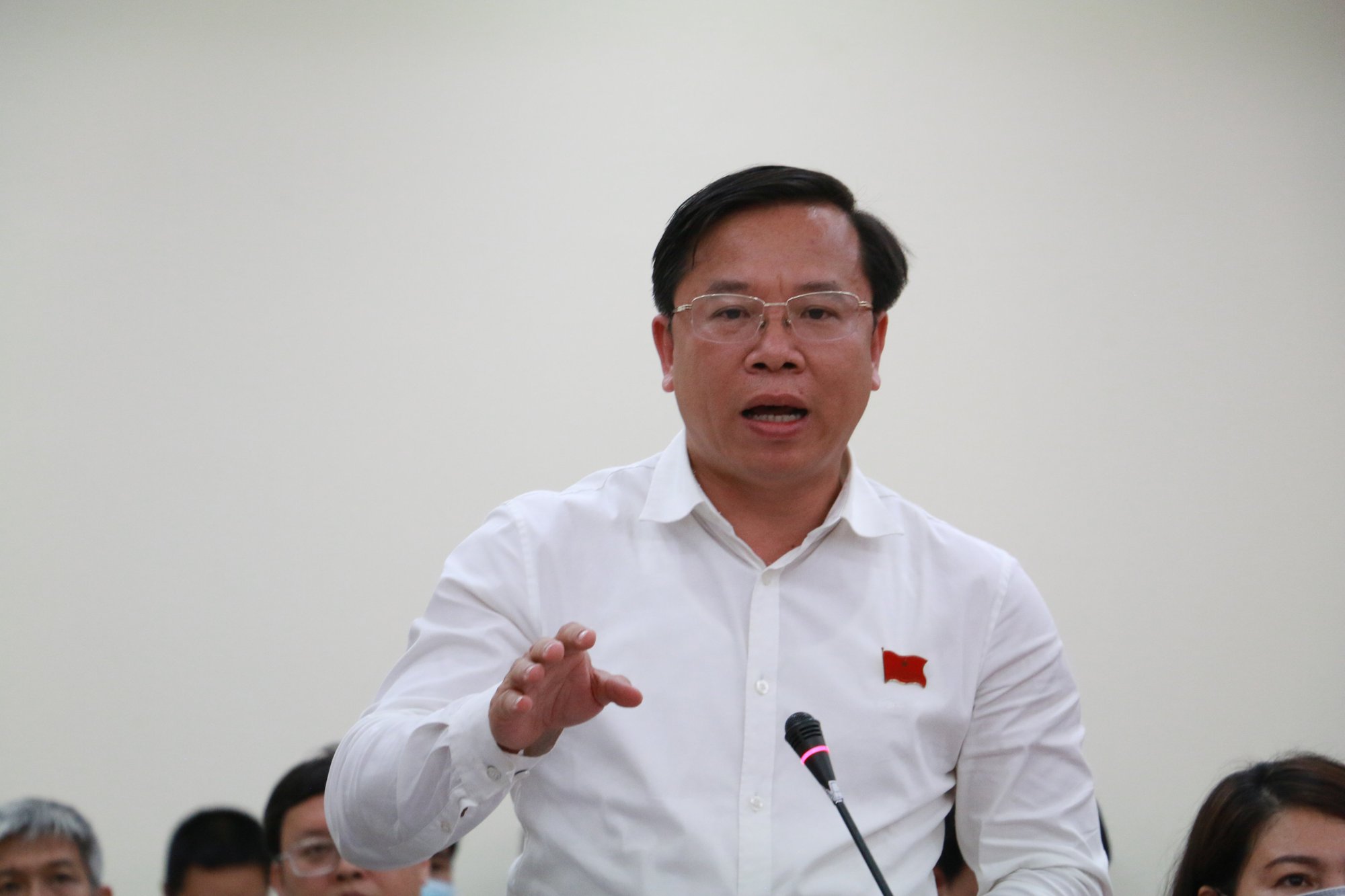 TP HCM: Vướng ranh rừng phòng hộ, dân cầm giấy tờ đất không làm được gì - Ảnh 2.