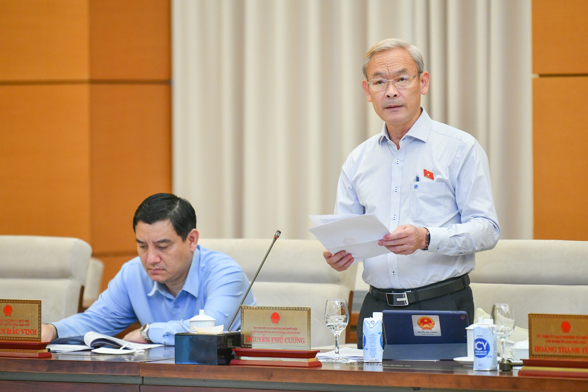 Bộ trưởng Bộ T&agrave;i ch&iacute;nh n&oacute;i c&oacute; thể điều chỉnh 4 loại thuế đối với xăng dầu - Ảnh 3.