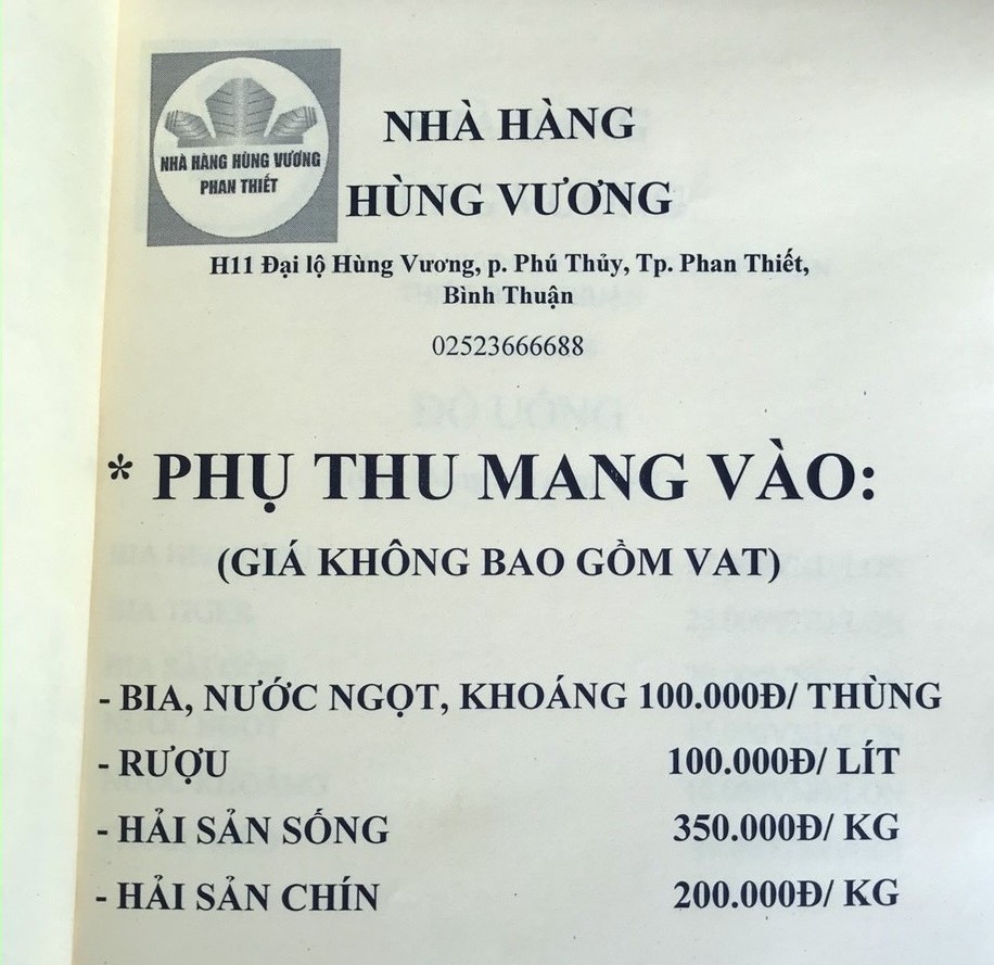 Quản l&yacute; thị trường l&agrave;m việc với nh&agrave; h&agrave;ng phụ thu chế biến 4,5 triệu đồng cho 18 k&yacute; hải sản - Ảnh 1.