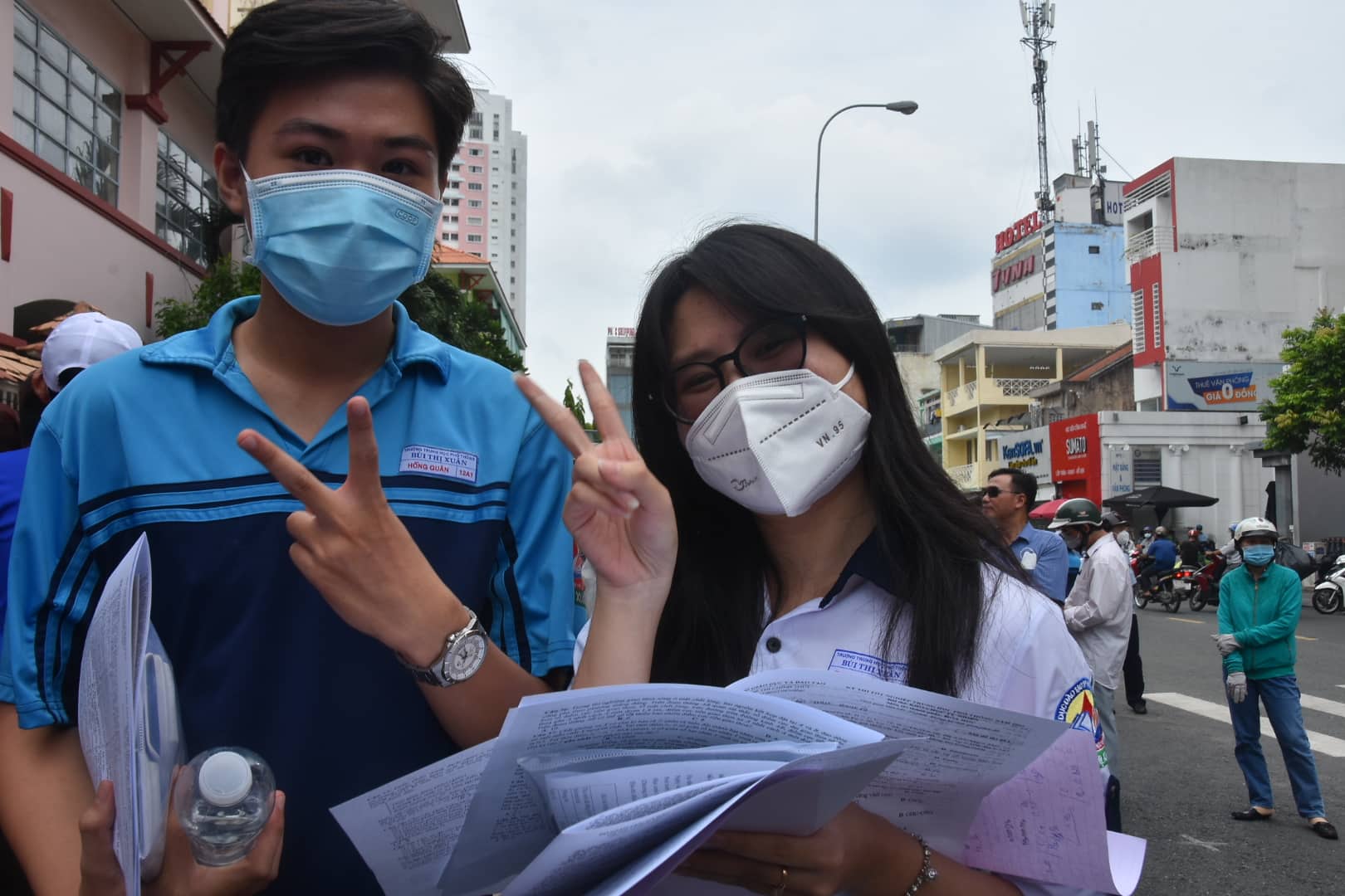 Đề thi m&ocirc;n tổ hợp ph&acirc;n h&oacute;a, kh&ocirc;ng đ&aacute;nh đố; đ&oacute;n xem gợi &yacute; giải đề tr&ecirc;n B&aacute;o Người Lao Động - Ảnh 8.
