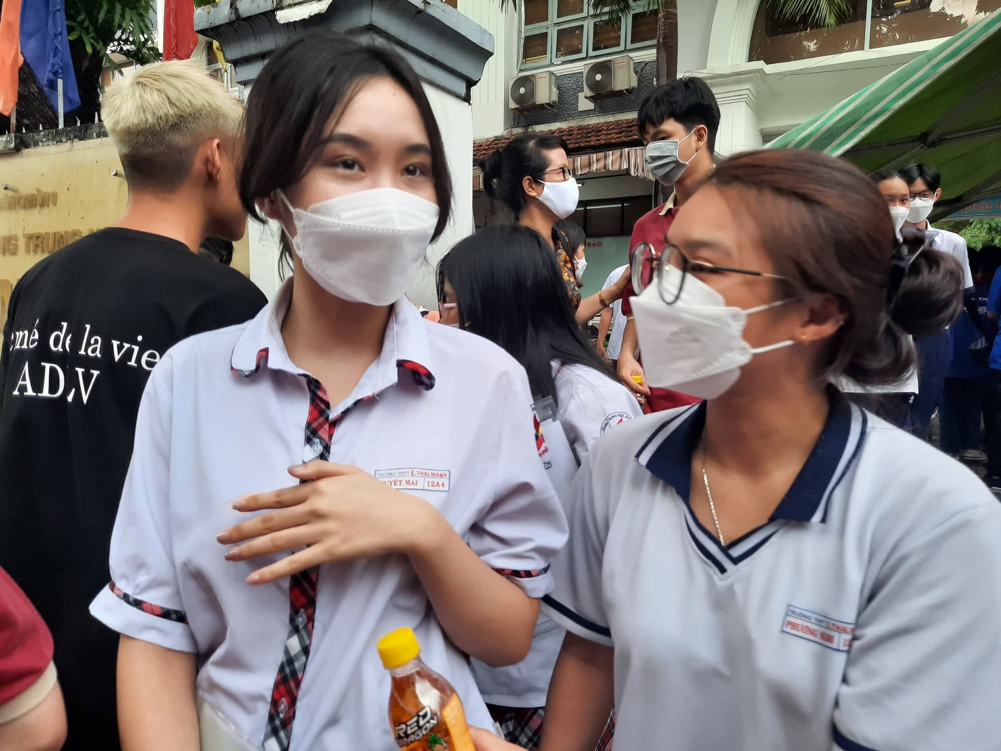 Kỳ thi tốt nghiệp THPT năm 2022: M&ocirc;n Ngoại ngữ dễ, mời xem gợi &yacute; giải đề - Ảnh 1.
