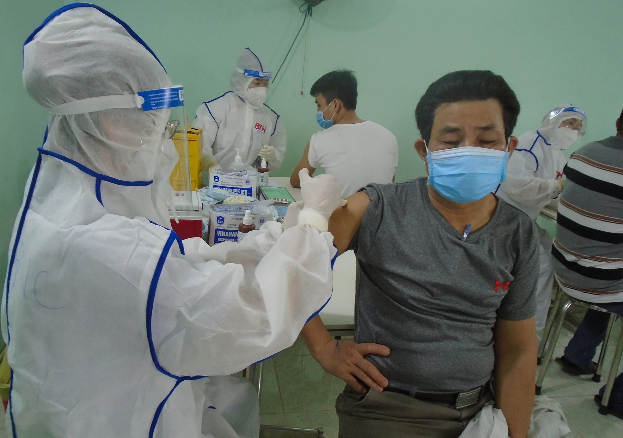 Công bố giám sát phản ứng sau tiêm vắc-xin Covid-19