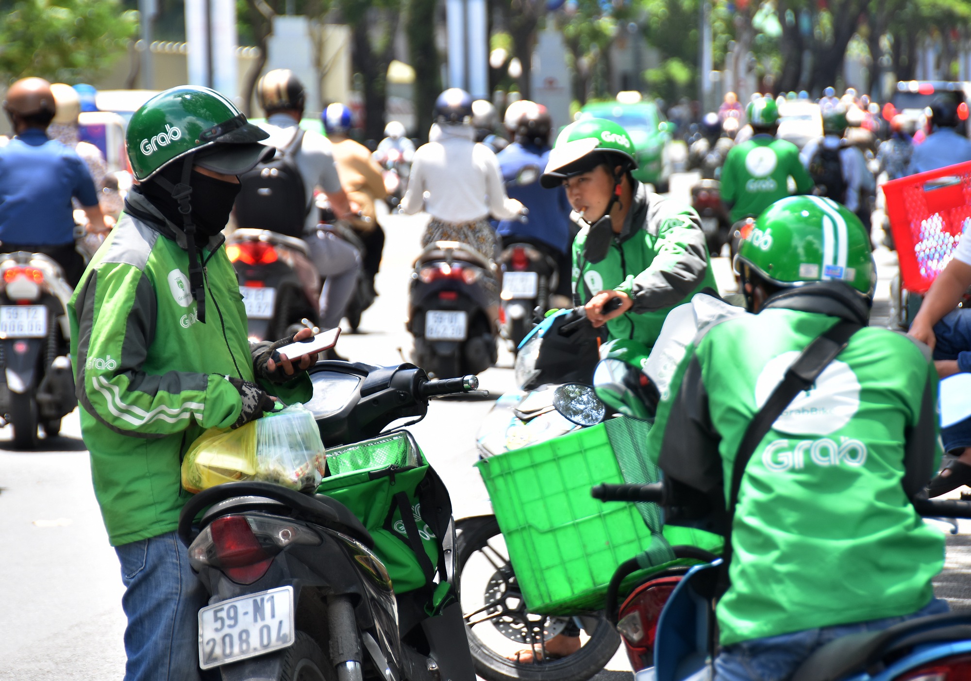 Kiểu phụ thu quái lạ của Grab!