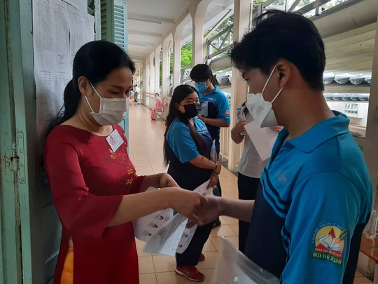 Thi tốt nghiệp THPT năm 2022: Gợi ý giải 6 môn của đề thi tổ hợp - Ảnh 1.