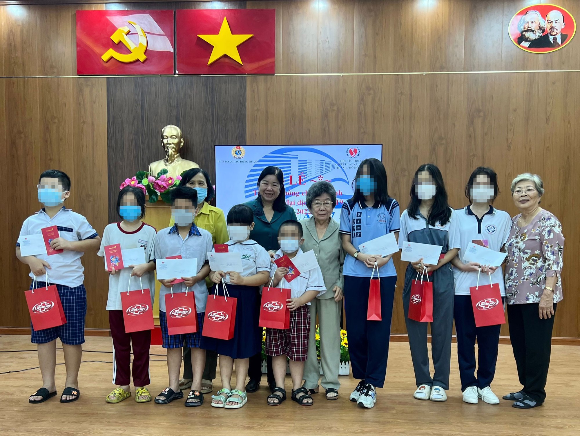 Chăm lo thiết thực cho con đoàn viên khó khăn