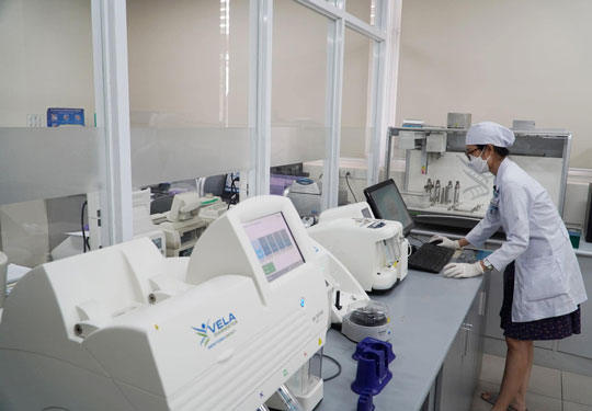 Bệnh viện phía Nam tiếp cận nhiều kỹ thuật cao - Ảnh 1.