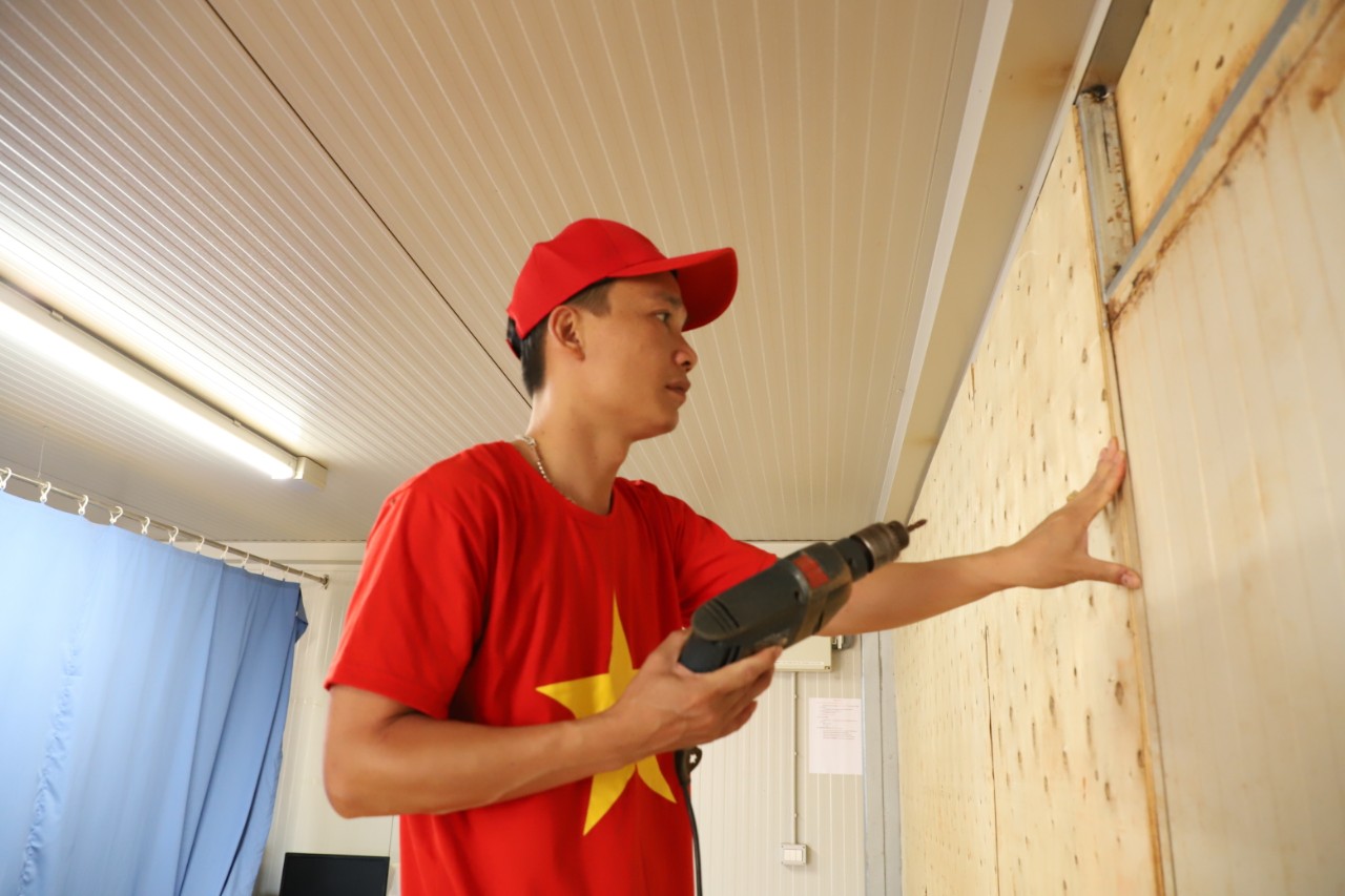 Bệnh viện d&atilde; chiến mũ nồi xanh Việt Nam kh&aacute;nh th&agrave;nh ph&ograve;ng kh&aacute;m sản khoa tại ch&acirc;u Phi - Ảnh 3.
