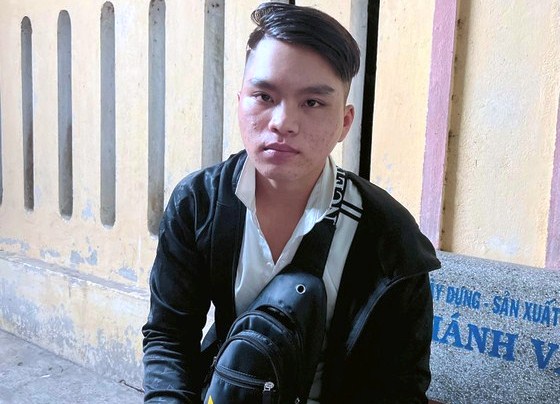 Cảnh sát vây bắt thanh niên dụ dỗ bé gái vào TP HCM