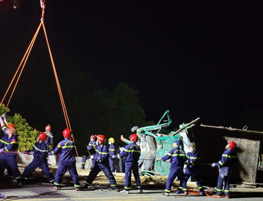 Nguyên nhân ban đầu vụ tai nạn làm 4 người chết ở Huế
