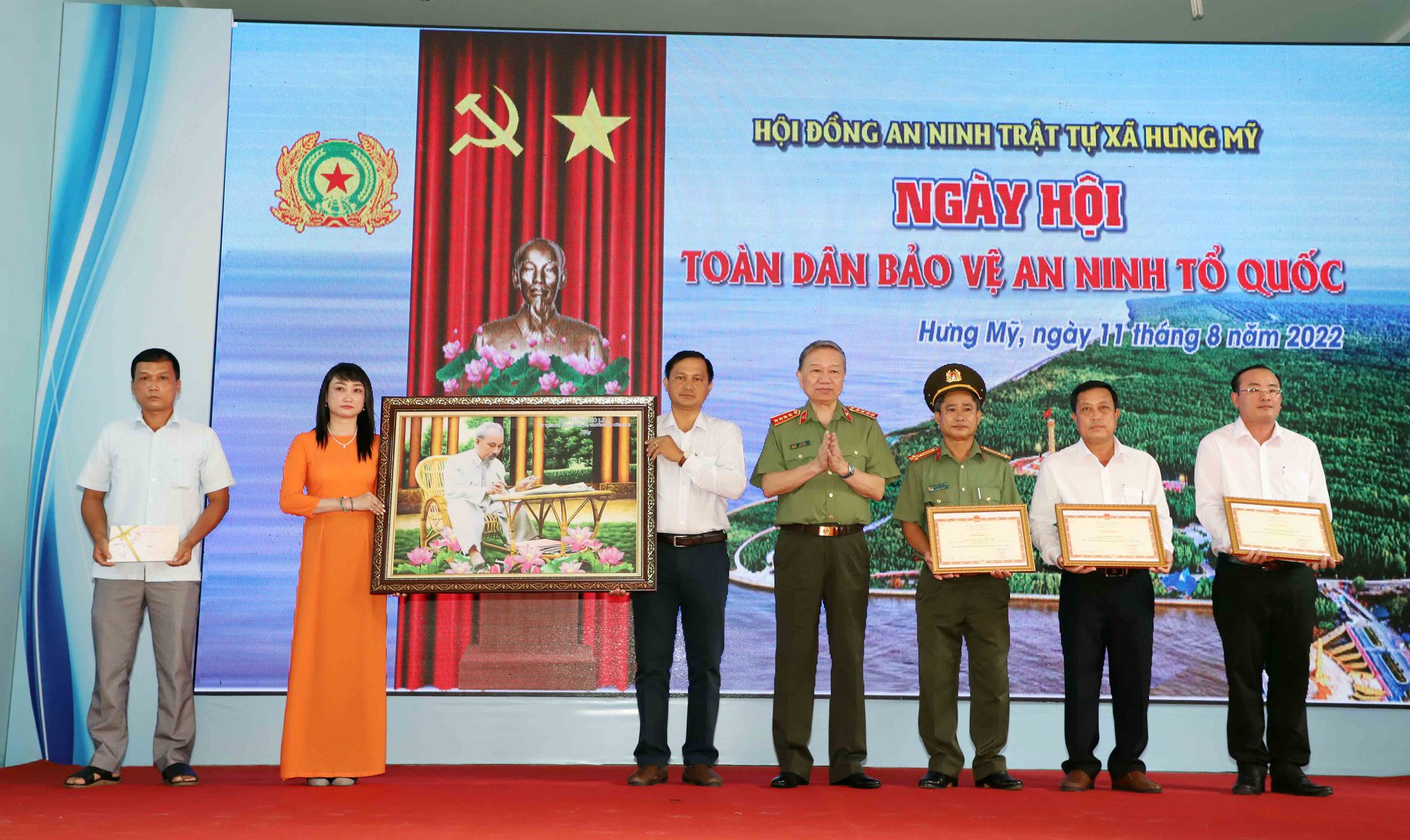 Bộ trưởng Tô Lâm lưu ý những vấn đề để phát triển phong trào bảo vệ an ninh Tổ quốc - Ảnh 3.