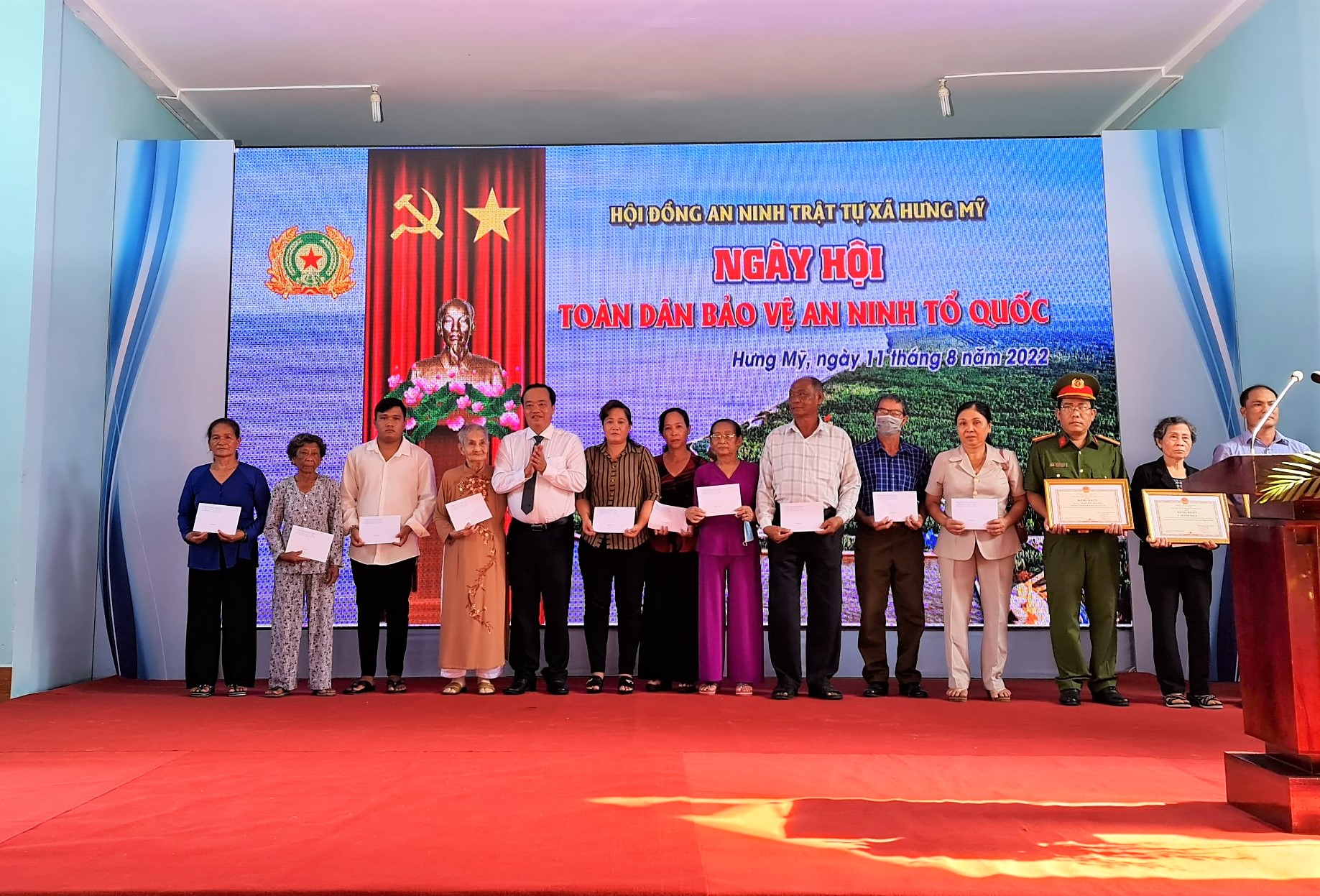 Bộ trưởng Tô Lâm lưu ý những vấn đề để phát triển phong trào bảo vệ an ninh Tổ quốc - Ảnh 4.