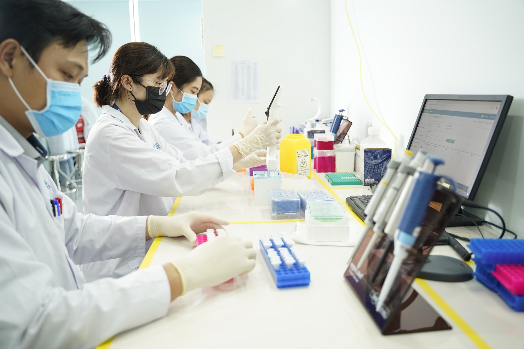 Hàng ngàn suất tầm soát ung thư sớm cho cộng đồng