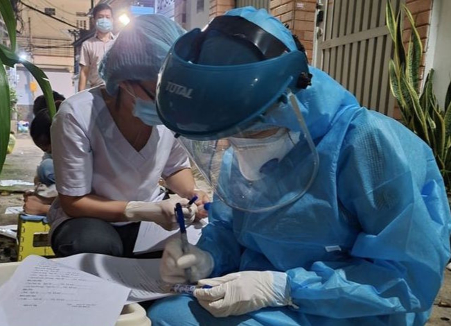 Dịch Covid-19 hôm nay: Thêm 2.192 F0, 1 ca tử vong ở Quảng Ninh