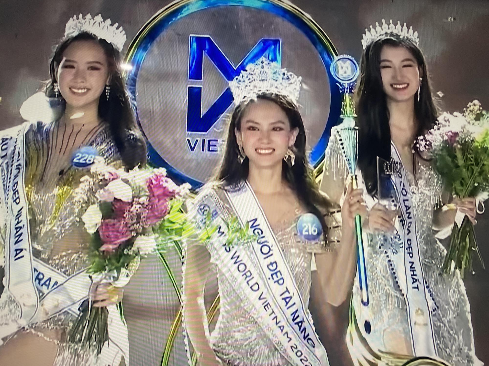 Huỳnh Nguyễn Mai Phương đăng quang hoa hậu Thế giới Việt Nam