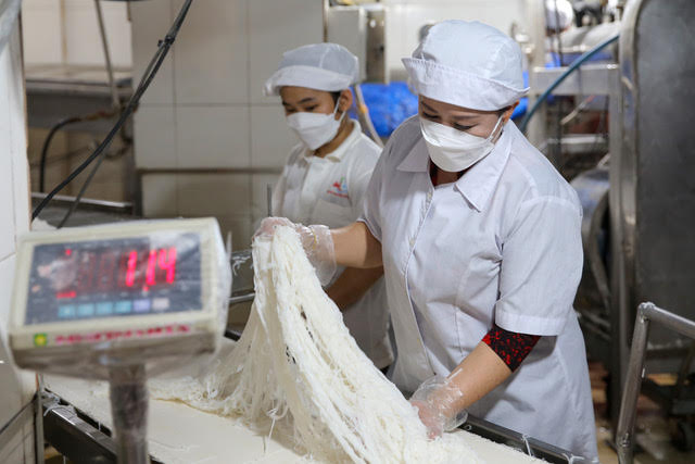 Bà chủ bún sạch Nguyễn Bính trăn trở với cơ nghiệp gia đình - Ảnh 2.