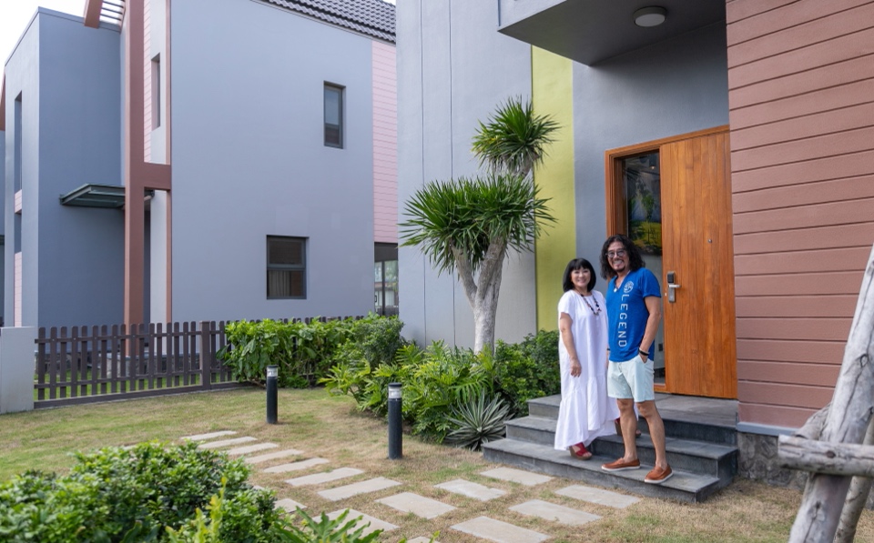 Cẩm Vân – Khắc Triệu mê không gian tại NovaWorld Ho Tram - Ảnh 1.