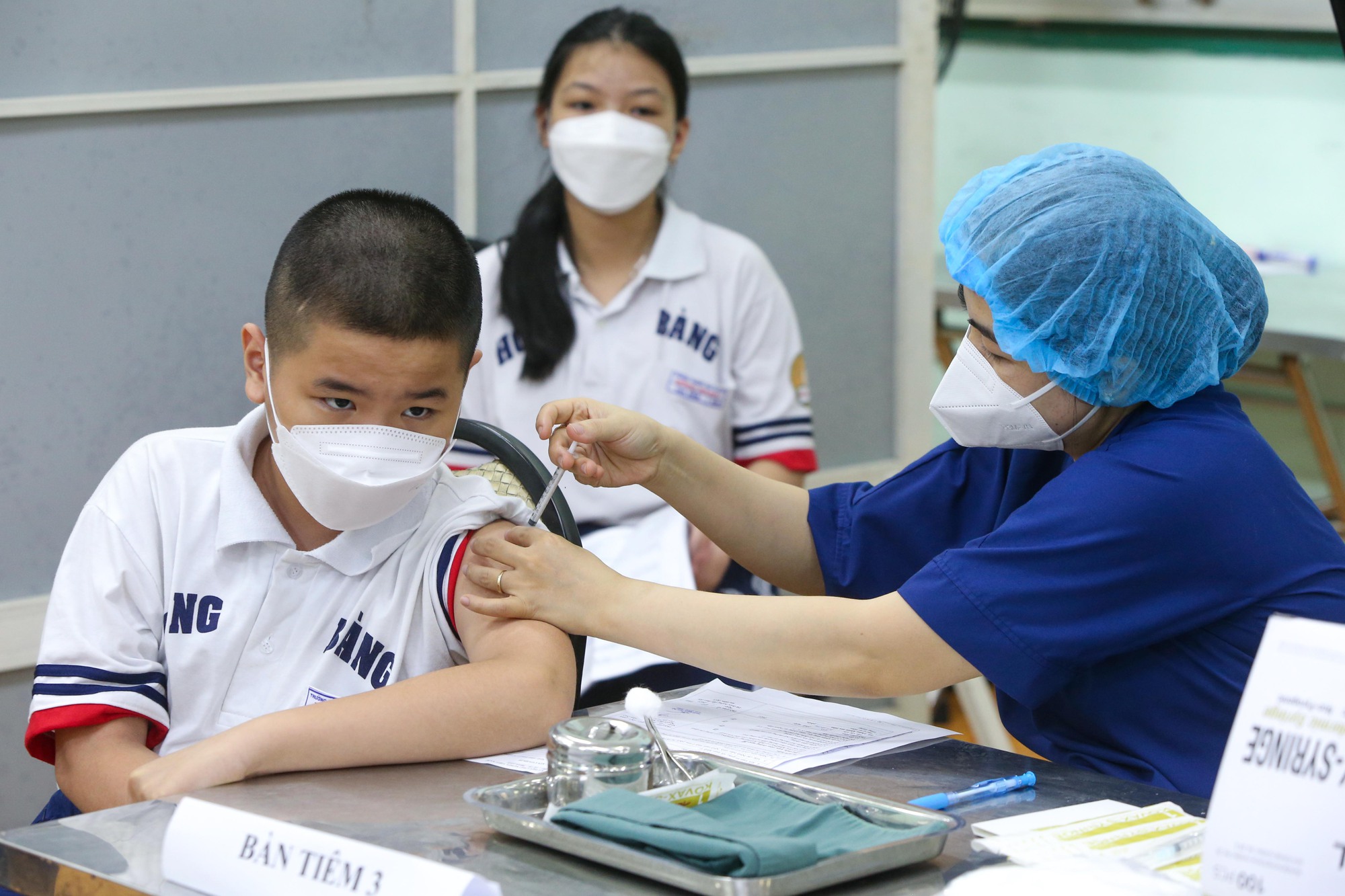 TP HCM: Nhiều phụ huynh không nhận được tin nhắn cho con đi tiêm vắc-xin Covid-19