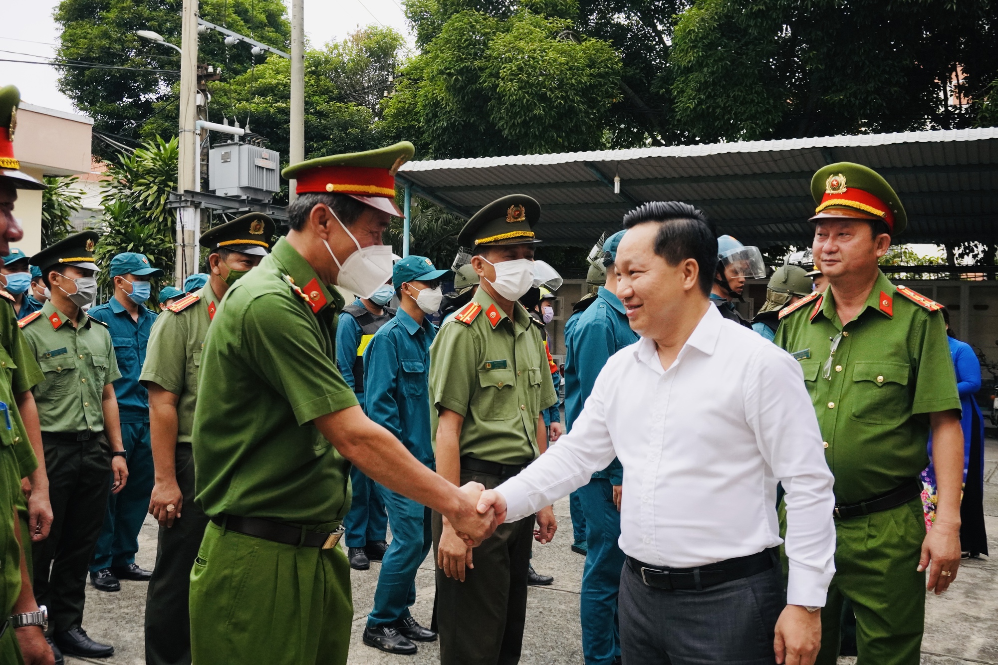 Công an TP Thủ Đức mở cao điểm trấn áp tội phạm - Ảnh 5.