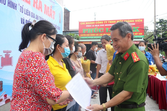Ra mắt m&ocirc; h&igrave;nh ph&ograve;ng ch&aacute;y chữa ch&aacute;y mới ở quận T&acirc;n Ph&uacute; - Ảnh 1.