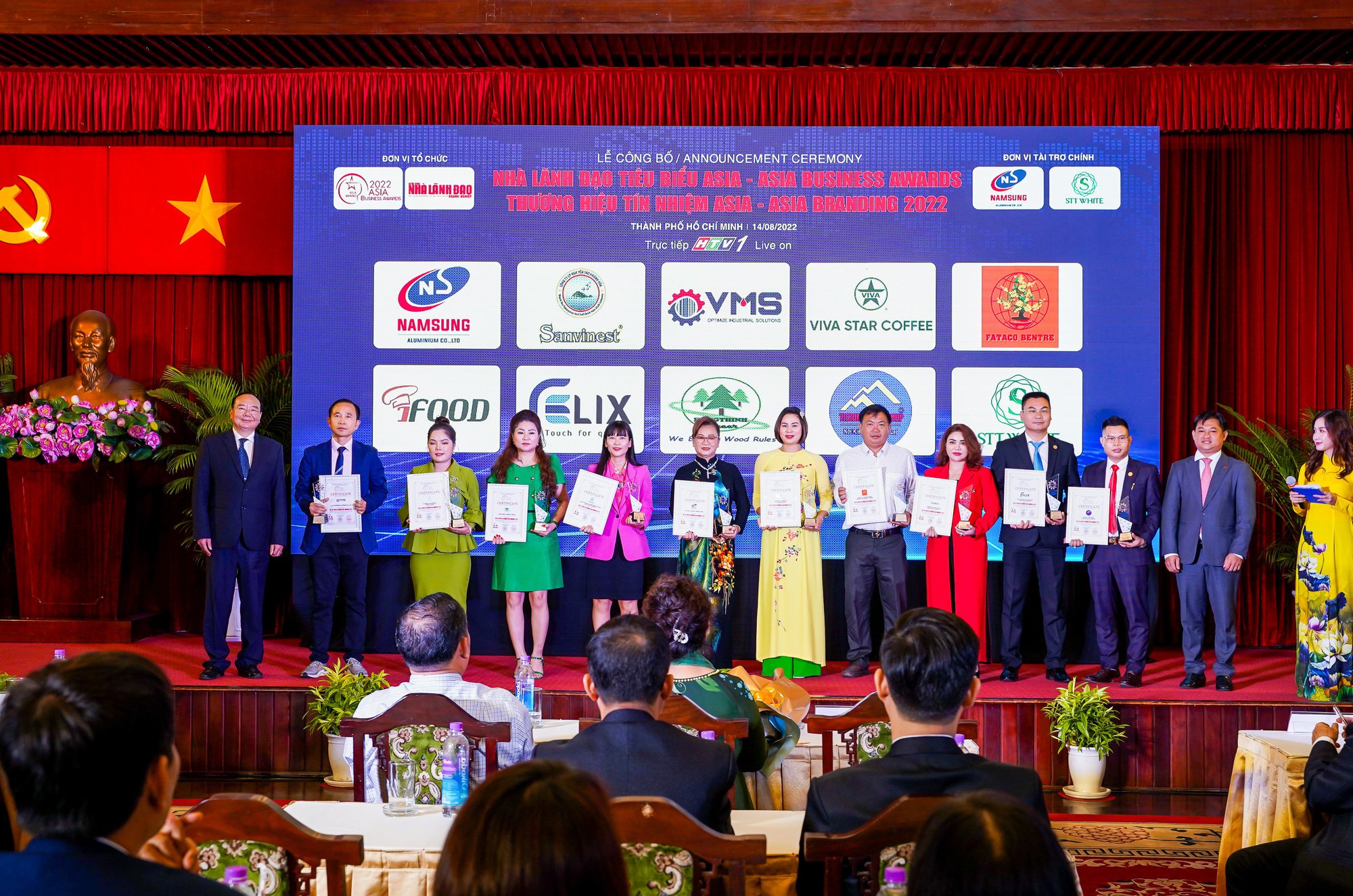 Nước giải kh&aacute;t Yến s&agrave;o Kh&aacute;nh H&ograve;a đạt top 10 thương hiệu t&iacute;n nhiệm Ch&acirc;u &Aacute; - Ảnh 3.