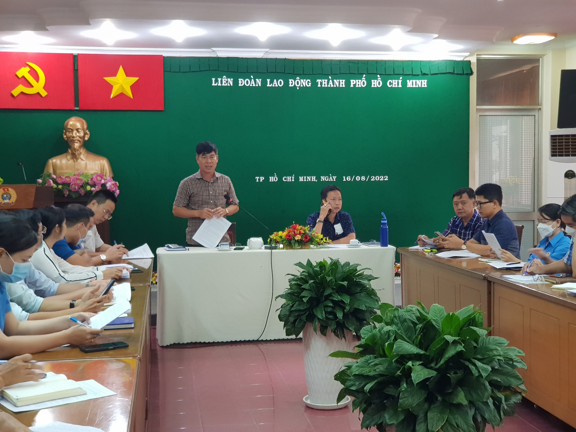 Lo Tết sớm cho đoàn viên - lao động