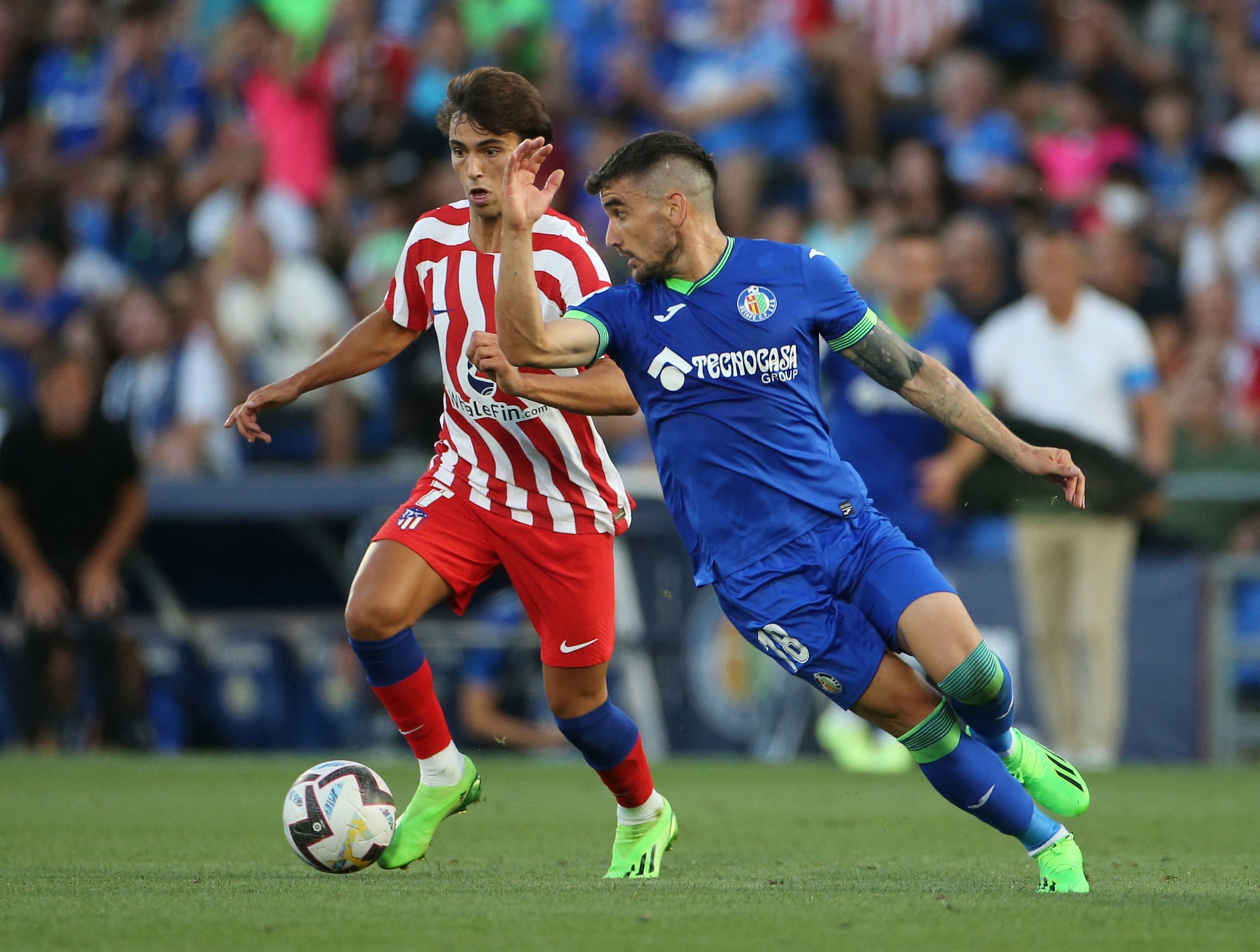 "Chân gỗ" Morata rực sáng, Atletico Madrid vượt lên ngôi đầu La Liga