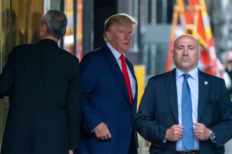Ông Trump tố FBI “đánh cắp” hộ chiếu, hạ giọng với Bộ Tư pháp - Ảnh 2.