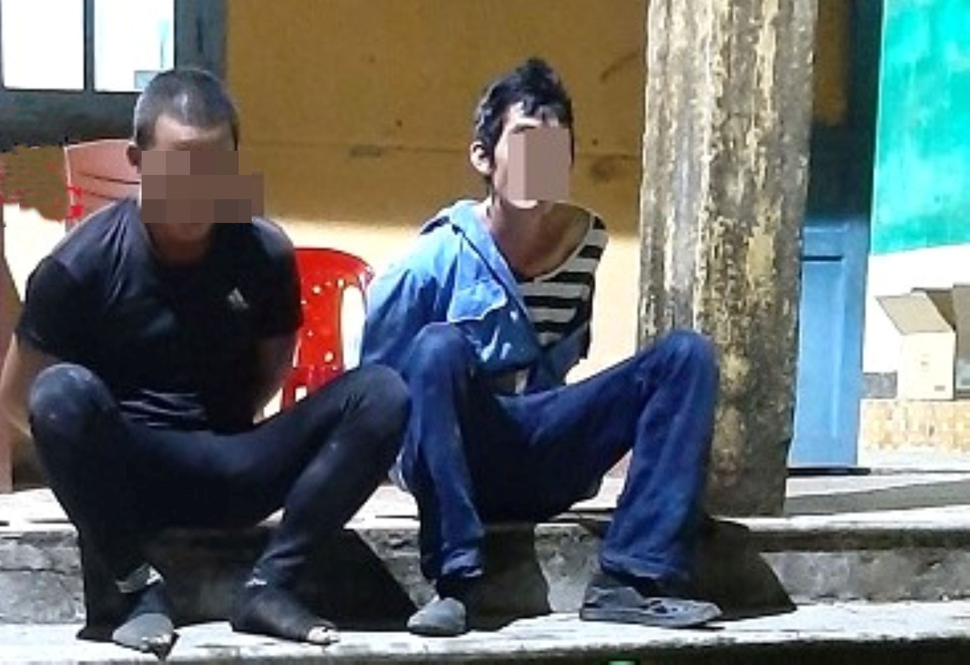 Khống chế nhóm trộm chó mang theo cả súng điện, bình xịt hơi cay