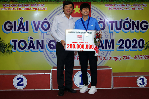 Nữ kỳ thủ lên tuyển: Những đợt sóng ngầm