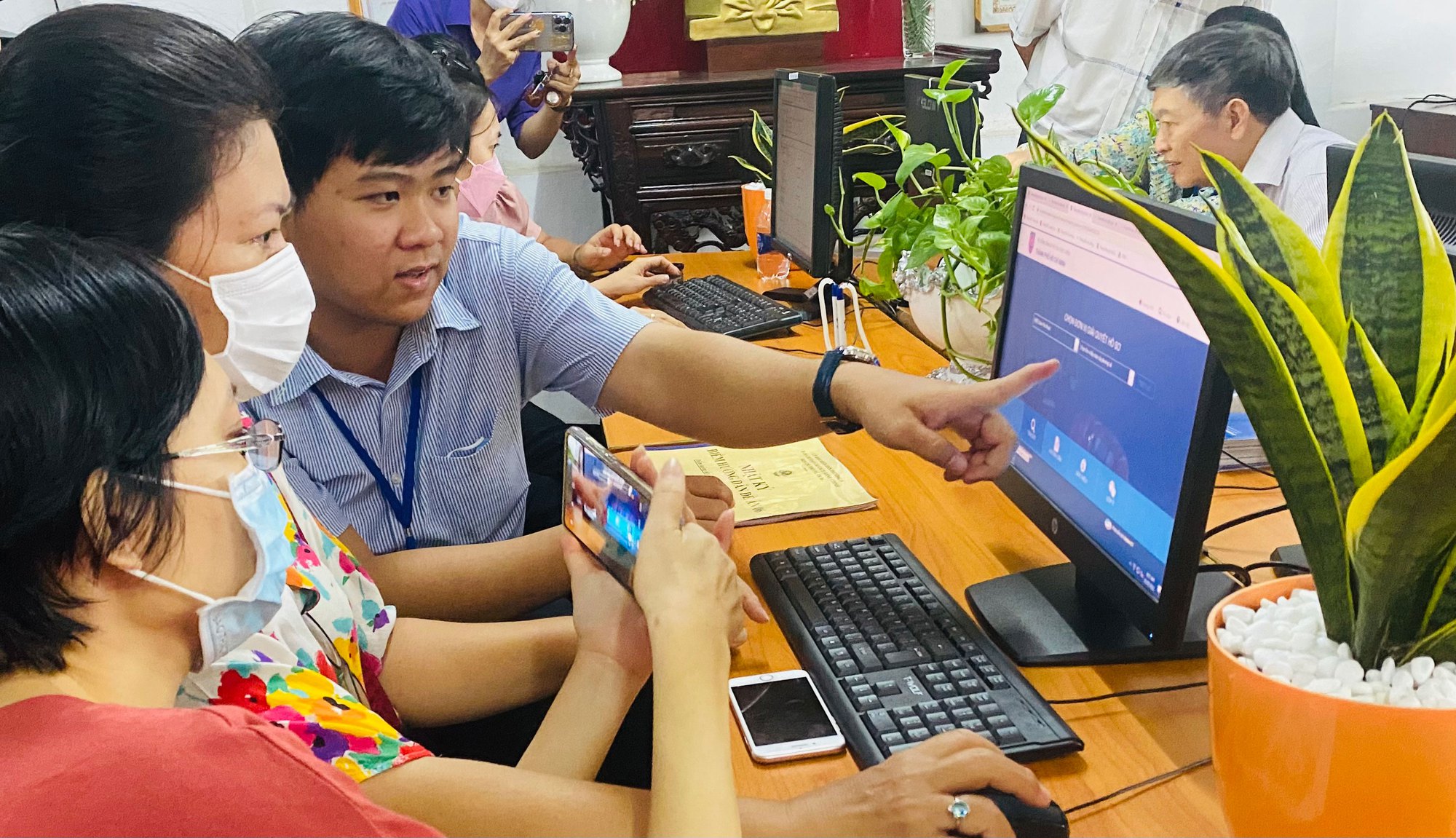 TP HCM kiến nghị mỗi phường thêm 2 công chức