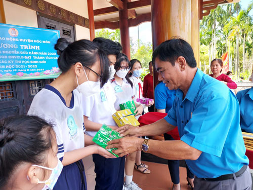 Đa dạng hình thức chăm lo CNVC-LĐ, con đoàn viên