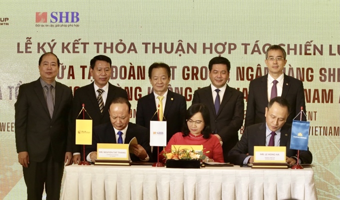 Điều gì xảy ra sau cú bắt tay của bầu Hiển với Vietnam Airlines và Tổng Công ty Đường sắt?