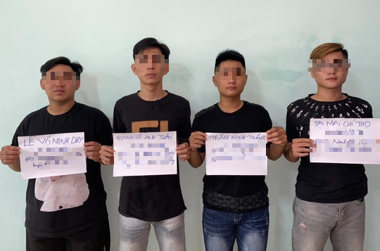 Giật đồ cúng bất thành, mang hung khí kéo tới bar ở Gò Vấp để trả thù - Ảnh 1.