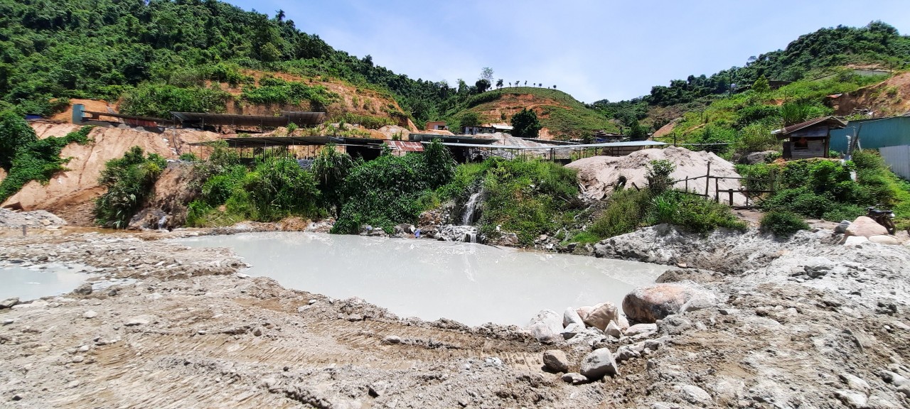 Quảng Nam y&ecirc;u cầu c&ocirc;ng ty của đại gia v&agrave;ng Ng&ocirc; Văn Quang tạm dừng hoạt động - Ảnh 2.