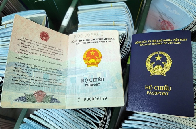Cục Xuất nhập cảnh nói gì khi nhiều nước chưa công nhận hộ chiếu mới có chữ P?