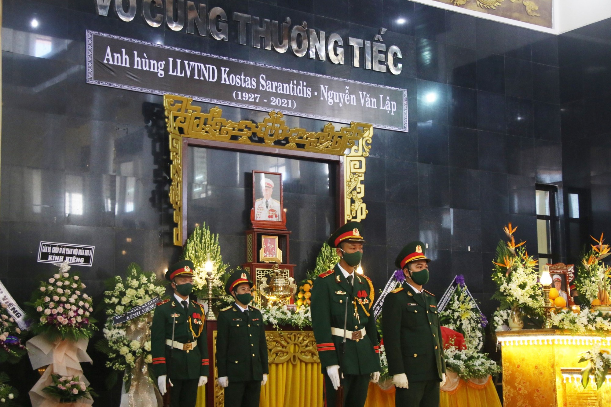 X&uacute;c động lễ truy điệu Anh h&ugrave;ng lực lượng vũ trang Kostas Sarantidis Nguyễn Văn Lập - Ảnh 9.