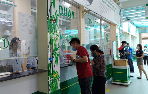 Mạnh tay với trục lợi BHYT