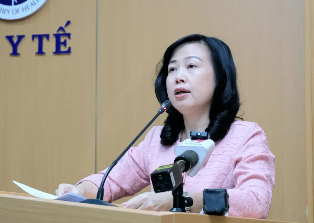 Quyền Bộ trưởng Y tế Đào Hồng Lan: "Nguy cơ dịch chồng dịch"