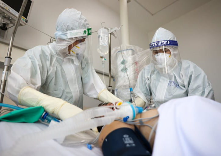 Dịch Covid-19 hôm nay: Thêm 2.704 F0, Hà Nội ghi nhận 1 ca tử vong sau nhiều tuần