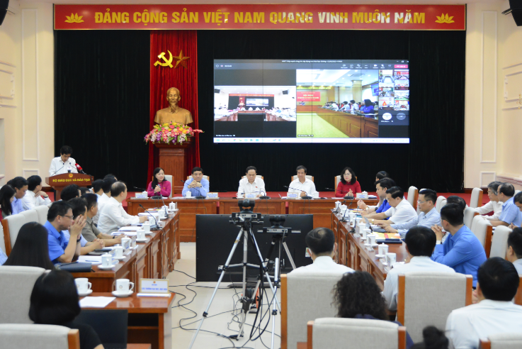 B&iacute; thư TƯ Đo&agrave;n Nguyễn Minh Triết: Bạo lực học đường thu h&uacute;t sự quan t&acirc;m của x&atilde; hội  - Ảnh 2.