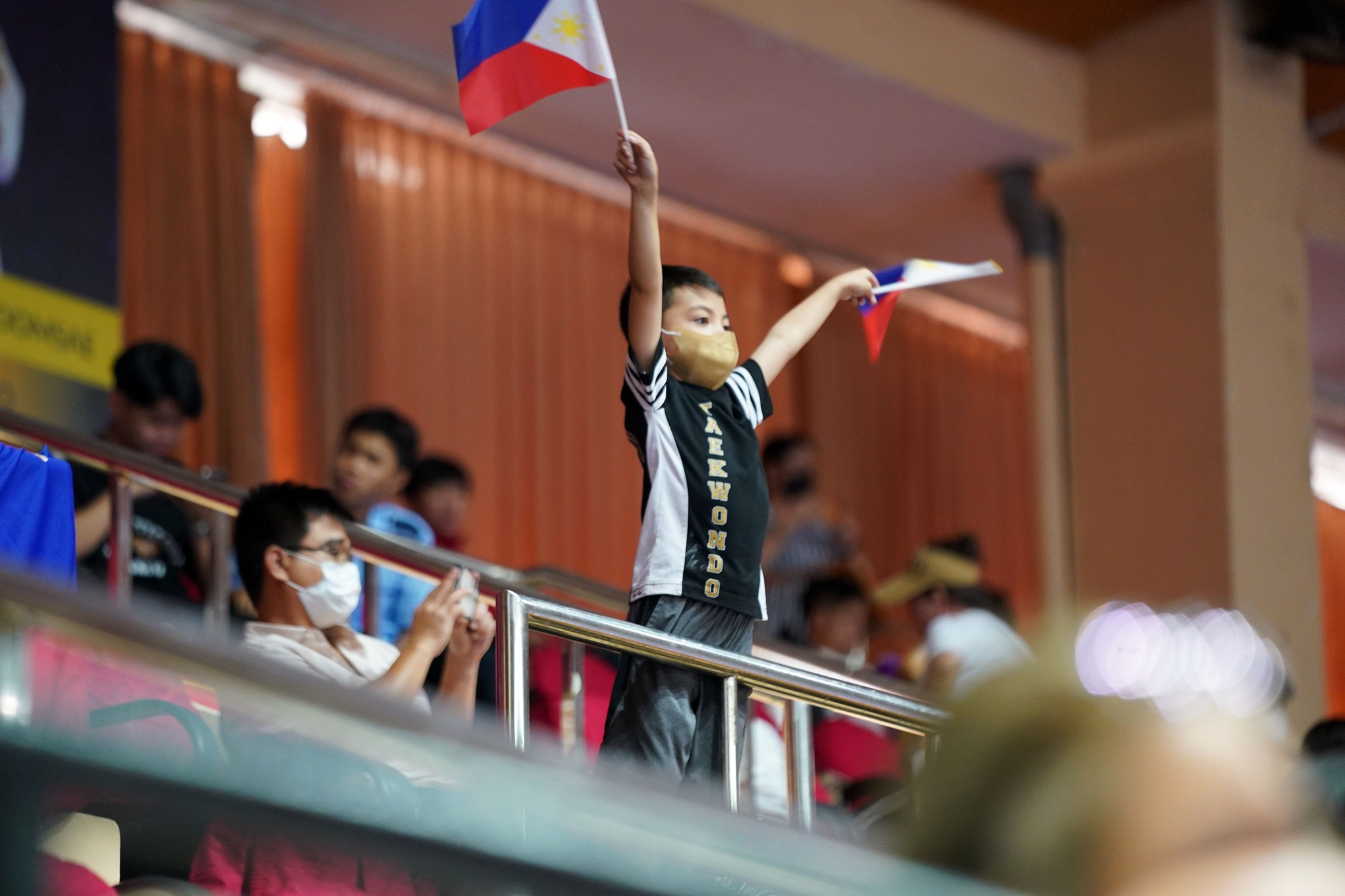 Ấn tượng các nữ võ sĩ nhí mở màn ngày hội Taekwondo châu Á 2022 - Ảnh 10.