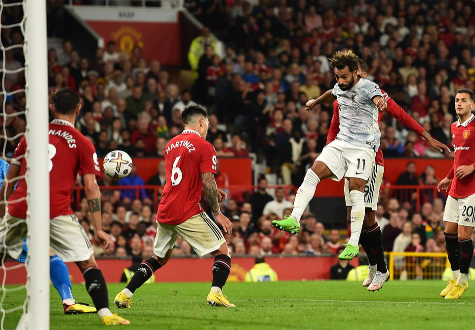 Man United thắng đại chiến, Liverpool gục ng&atilde; Old Trafford - Ảnh 6.